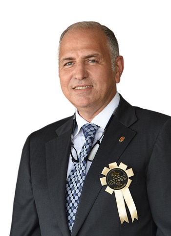 Ahmet Özbelge — Kurucu